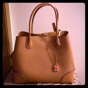 Michael Kors Mercer Corner Tote